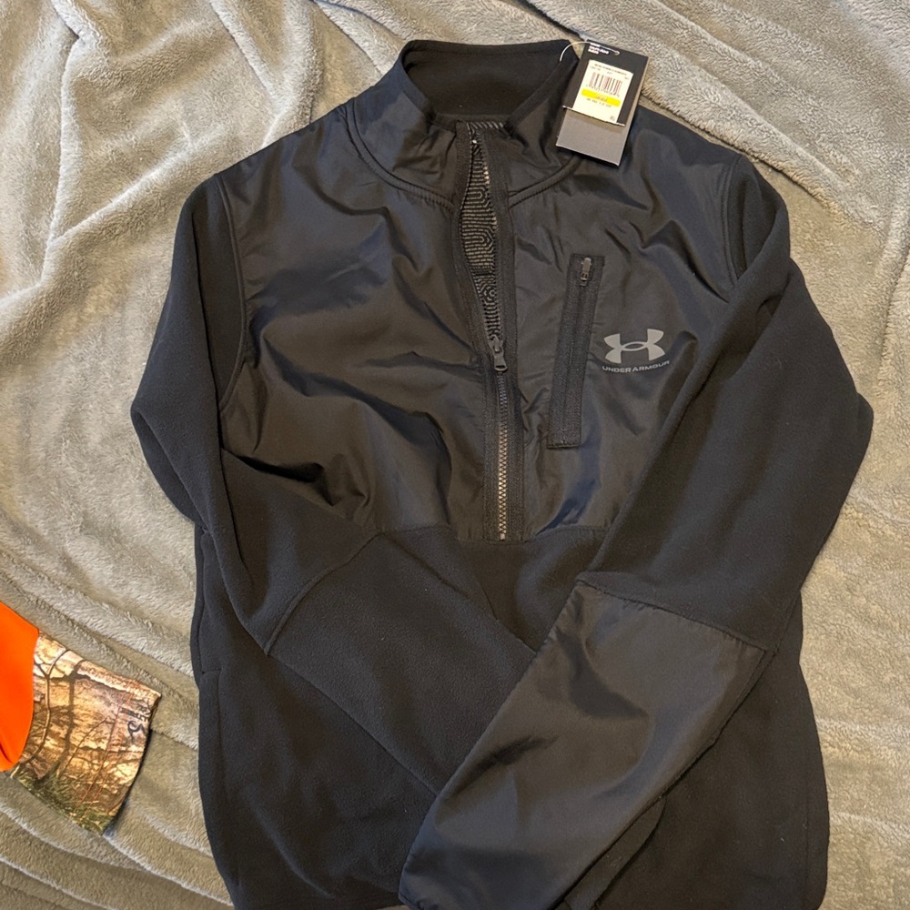 Under Armour Men’s Black Half-Zip Performance Pullover